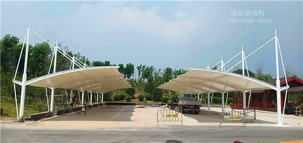 膜結(jié)構(gòu)車(chē)棚
